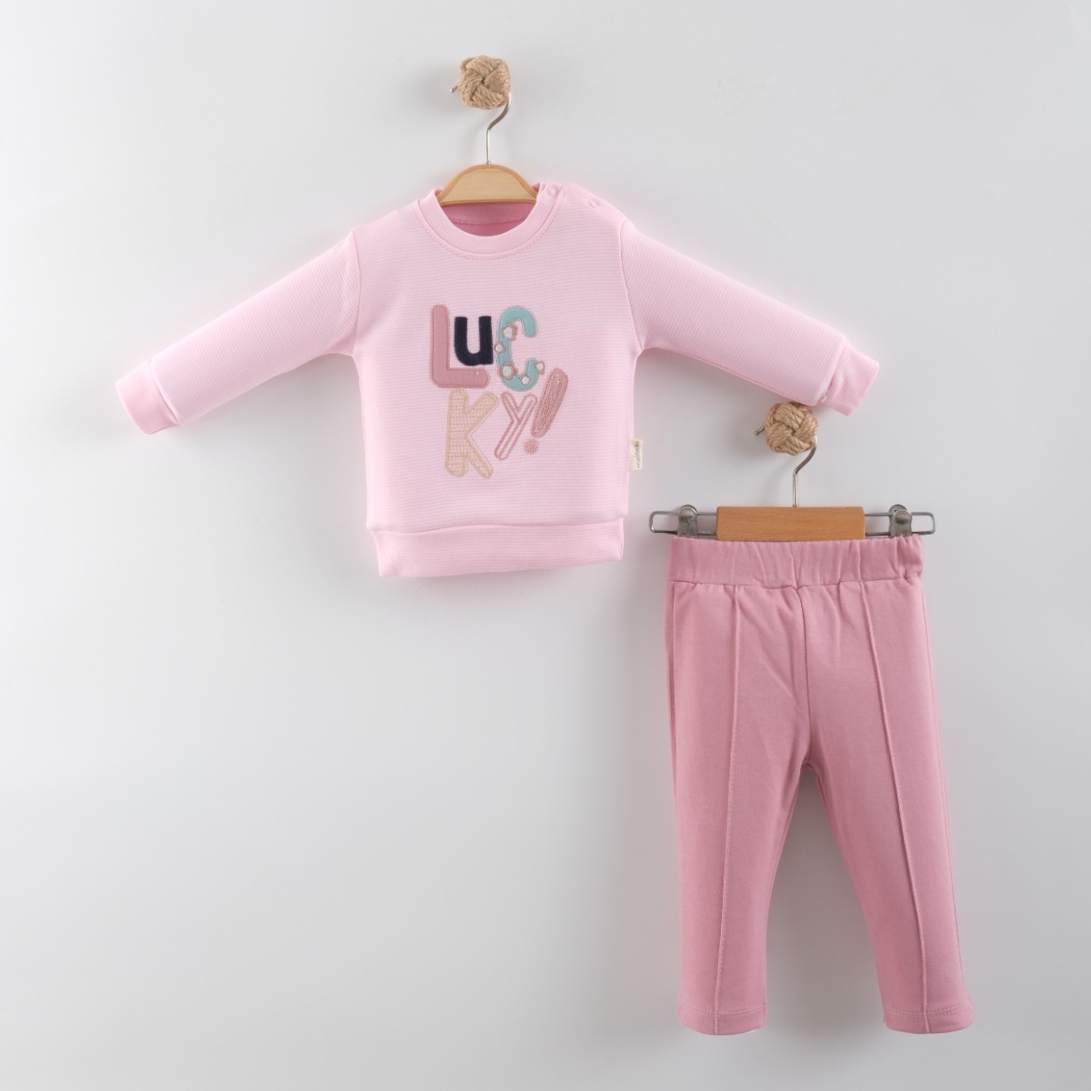 PEMBE